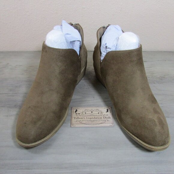 Journee Collection Women's 7.5 Livvy Side Split Ankle Booties Taupe - Picture 2 of 4